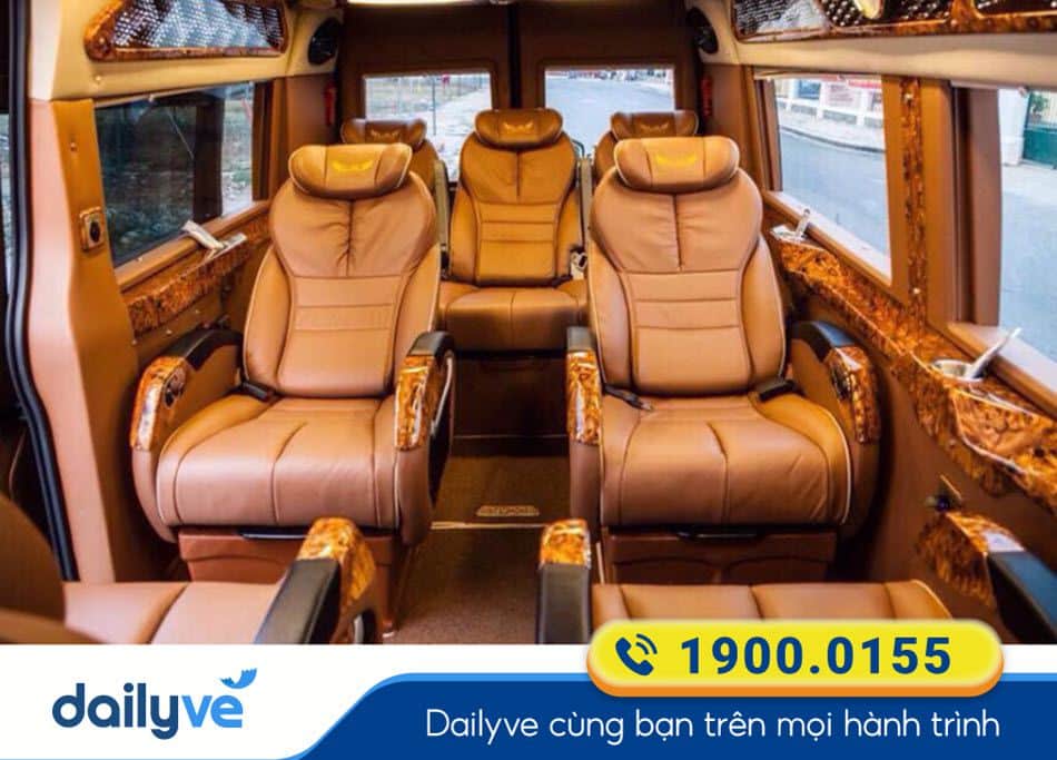 Nội thất xe Limousine 9 chỗ của nhà xe Bình An Hòa Bình