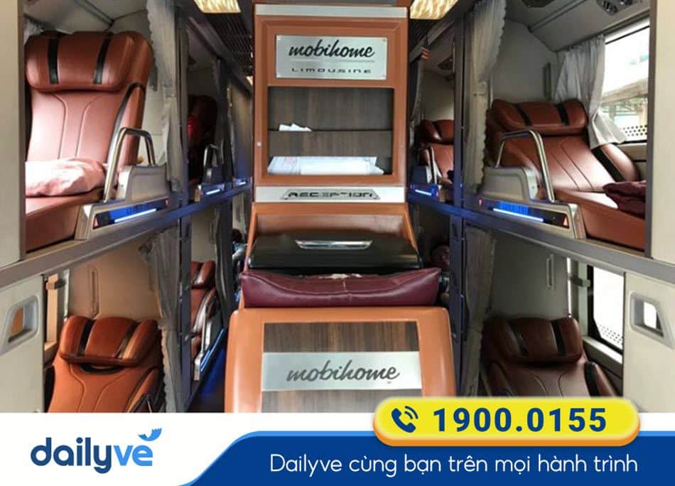 Nội thất xe Limousine 34 chỗ của xe Thanh Bình Xanh Bình Dương đi Đà Lạt