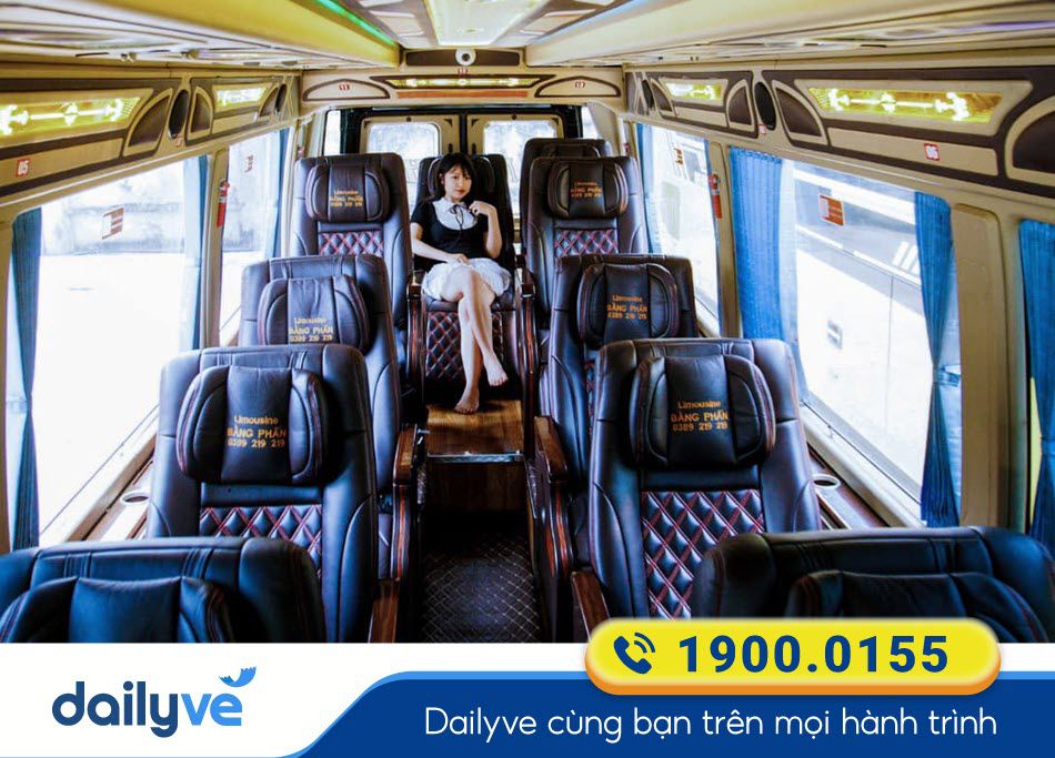 Dòng xe ghế Limousine 14 chỗ sang trọng của nhà xe Bằng Phấn đi Hà Giang