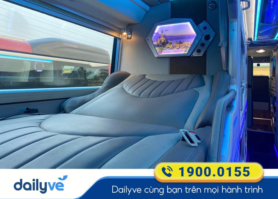 Nội thất dòng xe Limousine 22 phòng đôi của nhà xe Liên Hưng Nha Trang