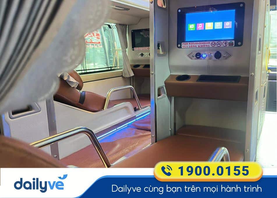 Nội thất sang trọng xe Limousine 34 chỗ của xe khách Quý Thảo