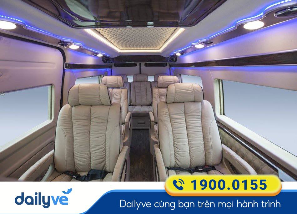 Nội thất xe ghế Limousine sang trọng của nhà xe Nhật Đoan Limousine