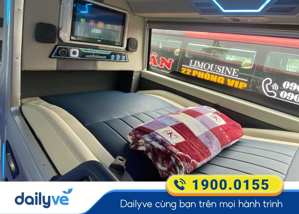 Nội thất xe Limousine 22 phòng của nhà xe Cẩm Vân Limousine