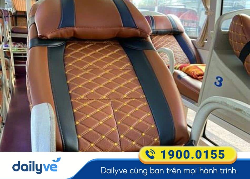 Xe giường nằm 41 chỗ của nhà xe Hòa Thuận Anh đi Cam Ranh