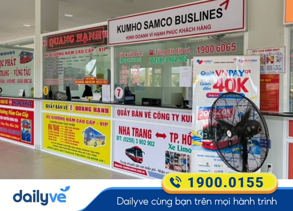 Quầy vé nhà xe Kumho Samco Buslines tại bến xe Nha Trang