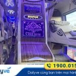 tien-nghi-xe-limousine-34-phong-cua-xe-khach-hai-luan