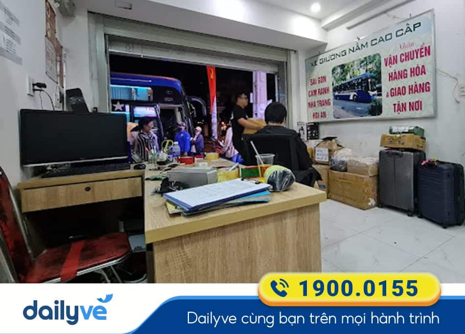 Văn phòng vé của nhà xe Việt Nhật tại Sài Gòn