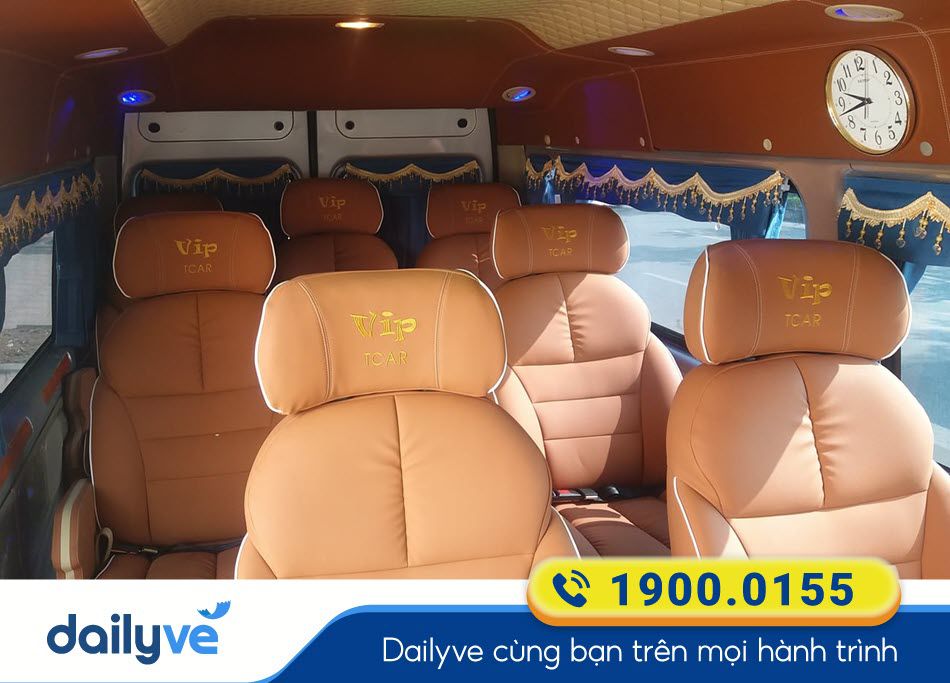 Nội thất xe ghế Limousine 9 chỗ của nhà xe Vĩnh Quang Limousine