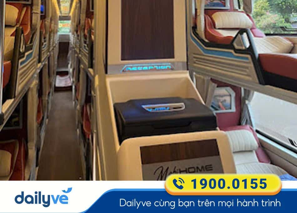 Xe Limousine 32 phòng của nhà xe Xuân Hương Đắk Lắk