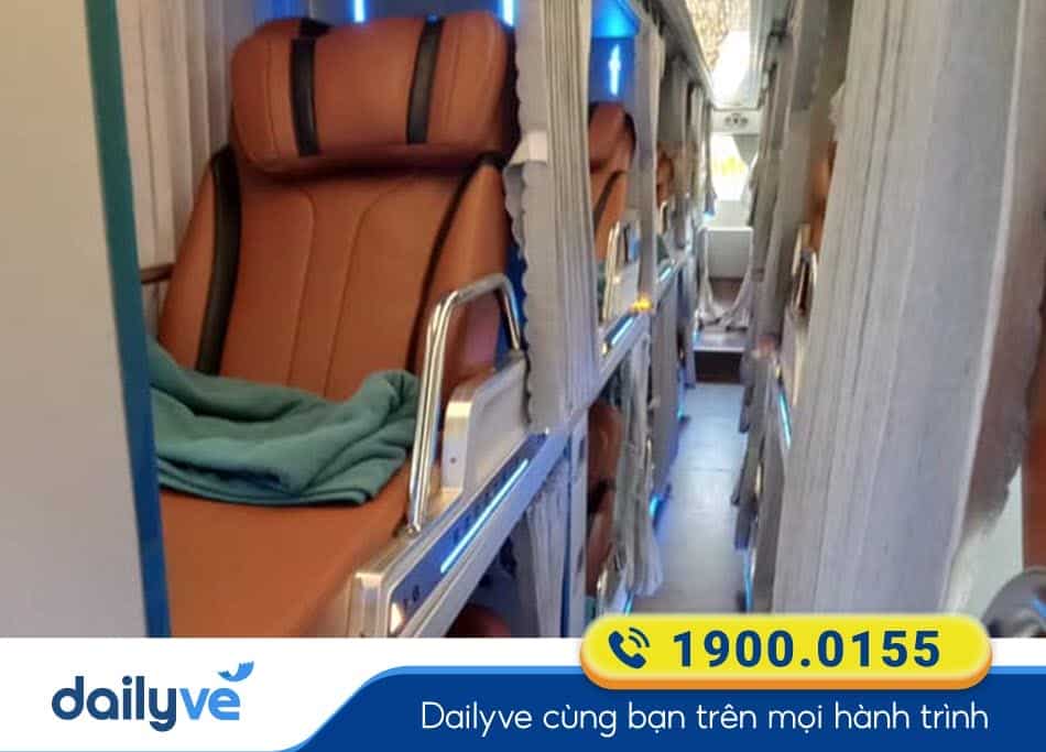 Nội thất xe Limousine 34 phòng của nhà xe Long Nguyễn Quy Nhơn