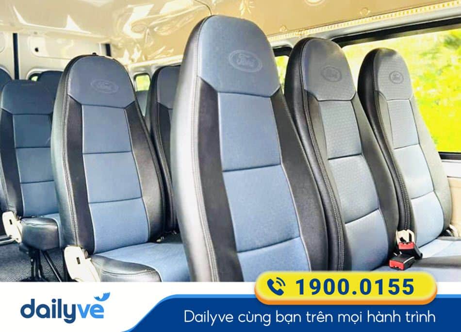 Nội thất xe ghế 16 chỗ của nhà xe Ni Hiệp Đà Lạt